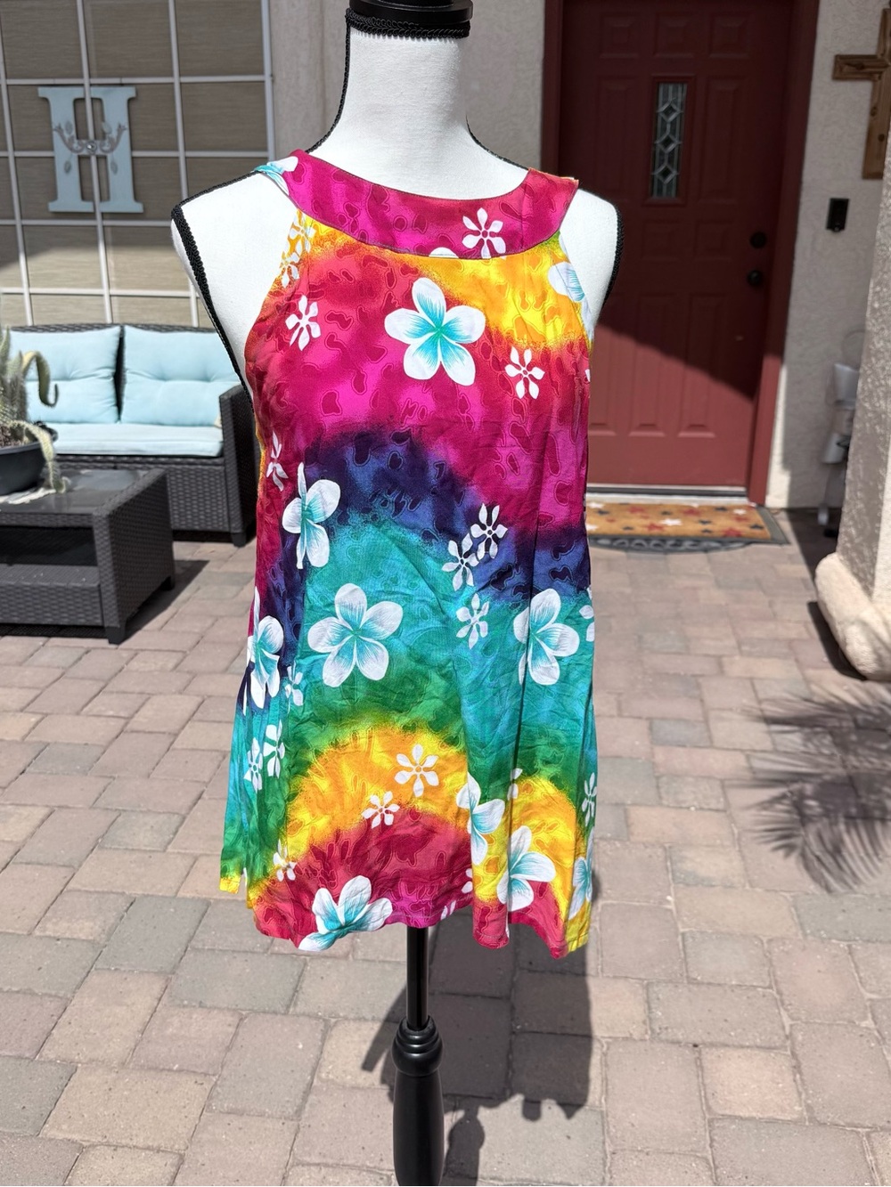 Aloha Fashion Vibrant Tie-Dye Style Hawaiian Floral tank - Size XL - NWOT
